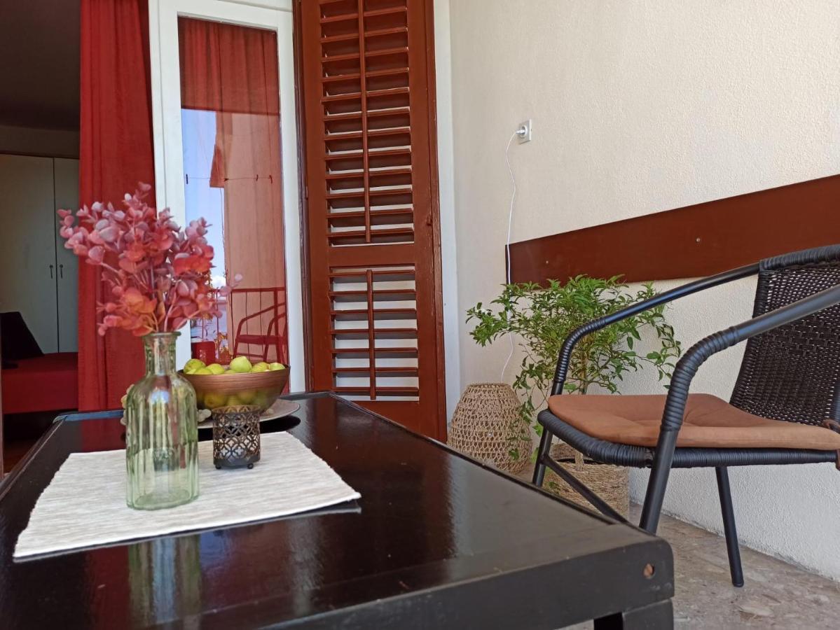 Guest House Mijo Sokol Brela Exterior foto
